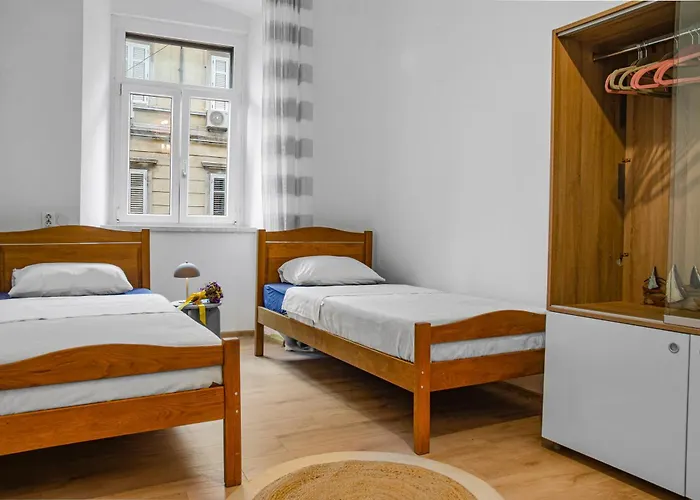 Apartment Trri